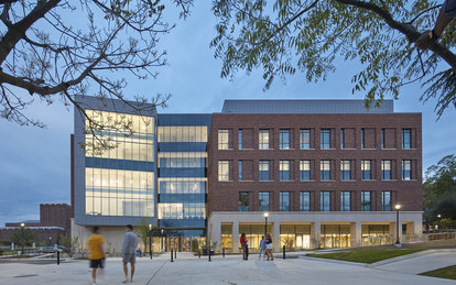 UNC Greensboro Nursing and Instructional Building - SmithGroup