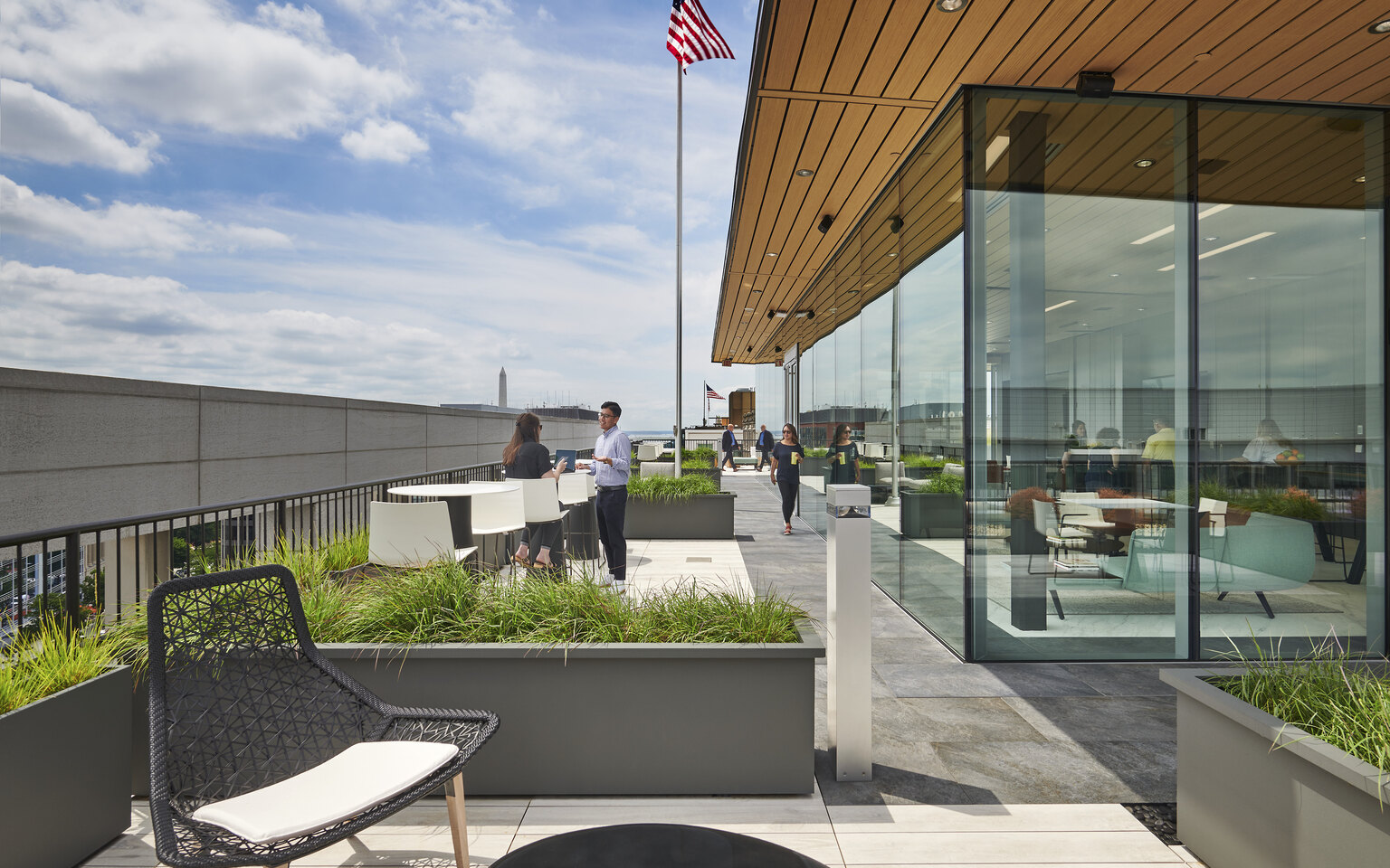 1700 K Street NW Rooftop Amenity | SmithGroup